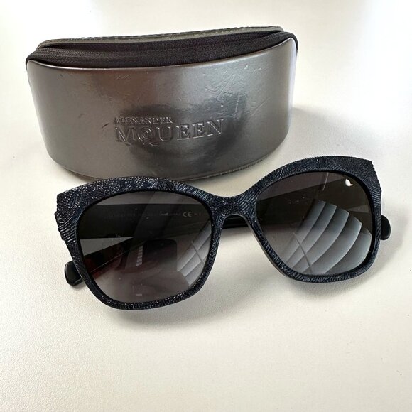 Alexander McQueen Accessories - Alexander McQueen Textured Cateye Sunglasses